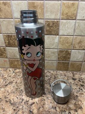 New! Betty Boop Stainless Steel Bottle, Silver, Red, White. 24 oz.